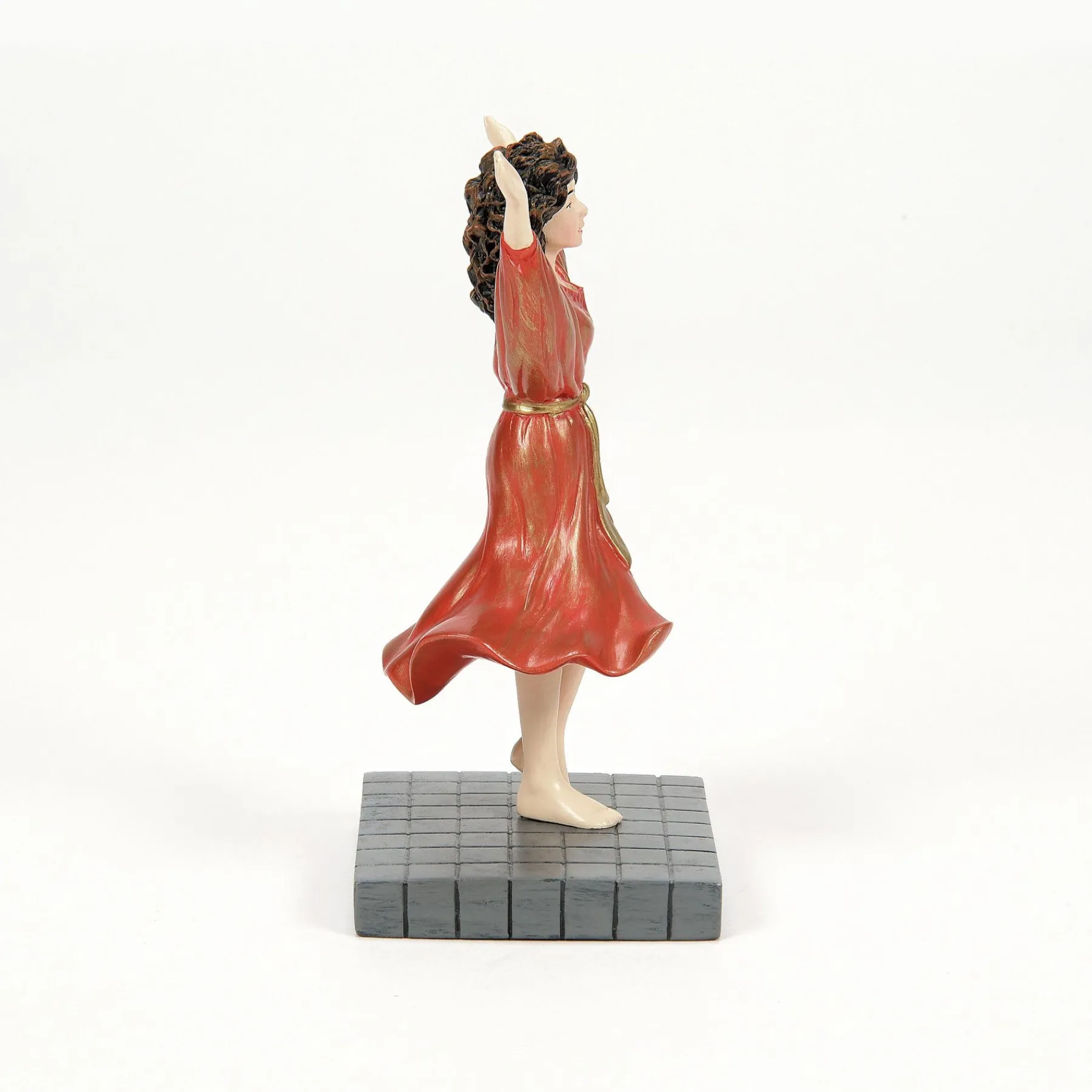 Hot Properties Village*Department 56 Dana Possessed