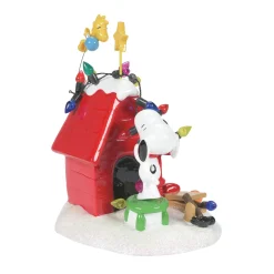 Peanuts® Village*Department 56 Getting Ready for Christmas