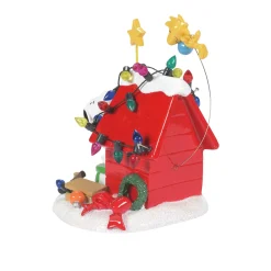 Peanuts® Village*Department 56 Getting Ready for Christmas