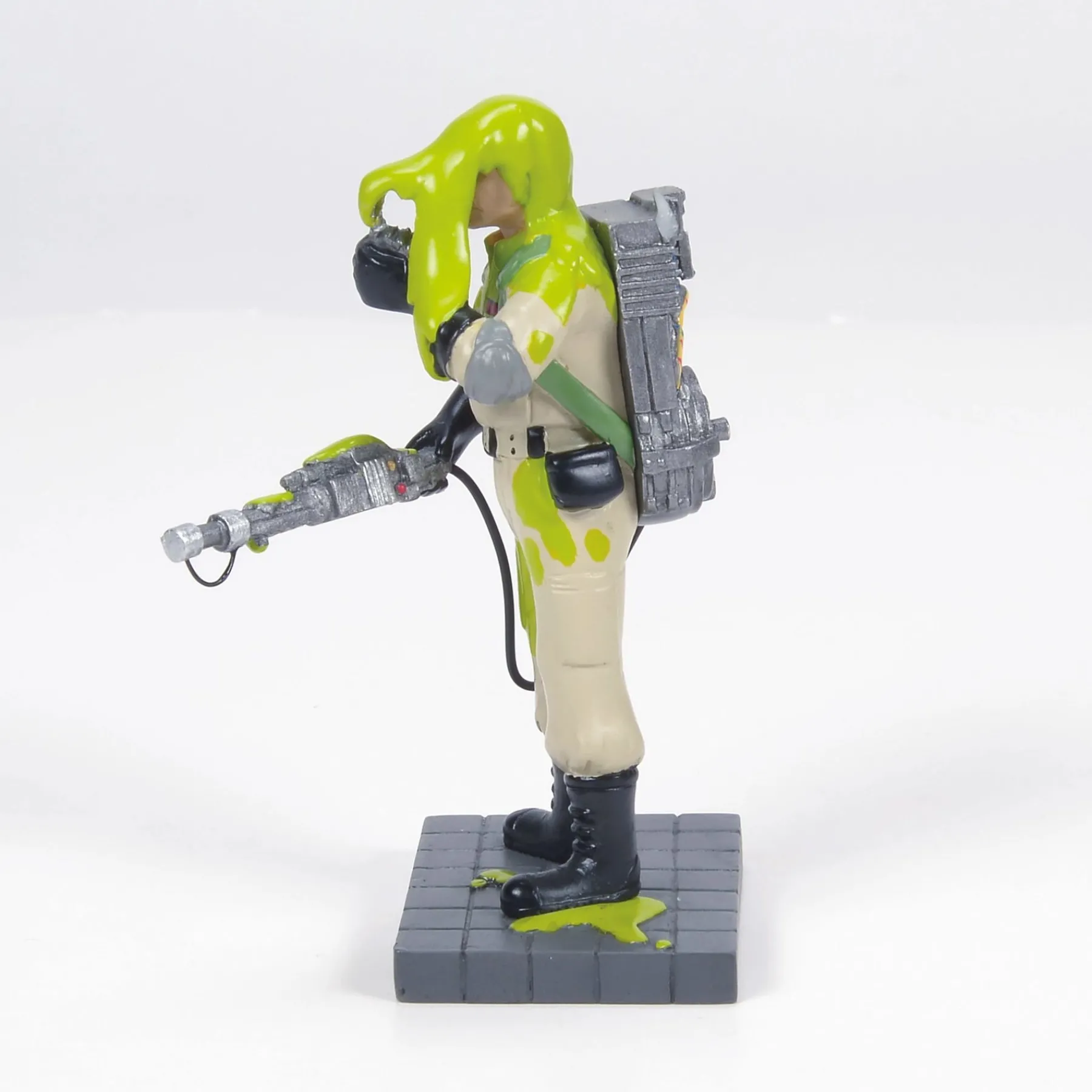 Hot Properties Village*Department 56 Ghostbusters Peter Venkman