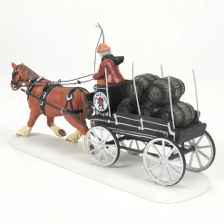 Dickens Village Series*Department 56 Red Lion Pub Beer Wagon